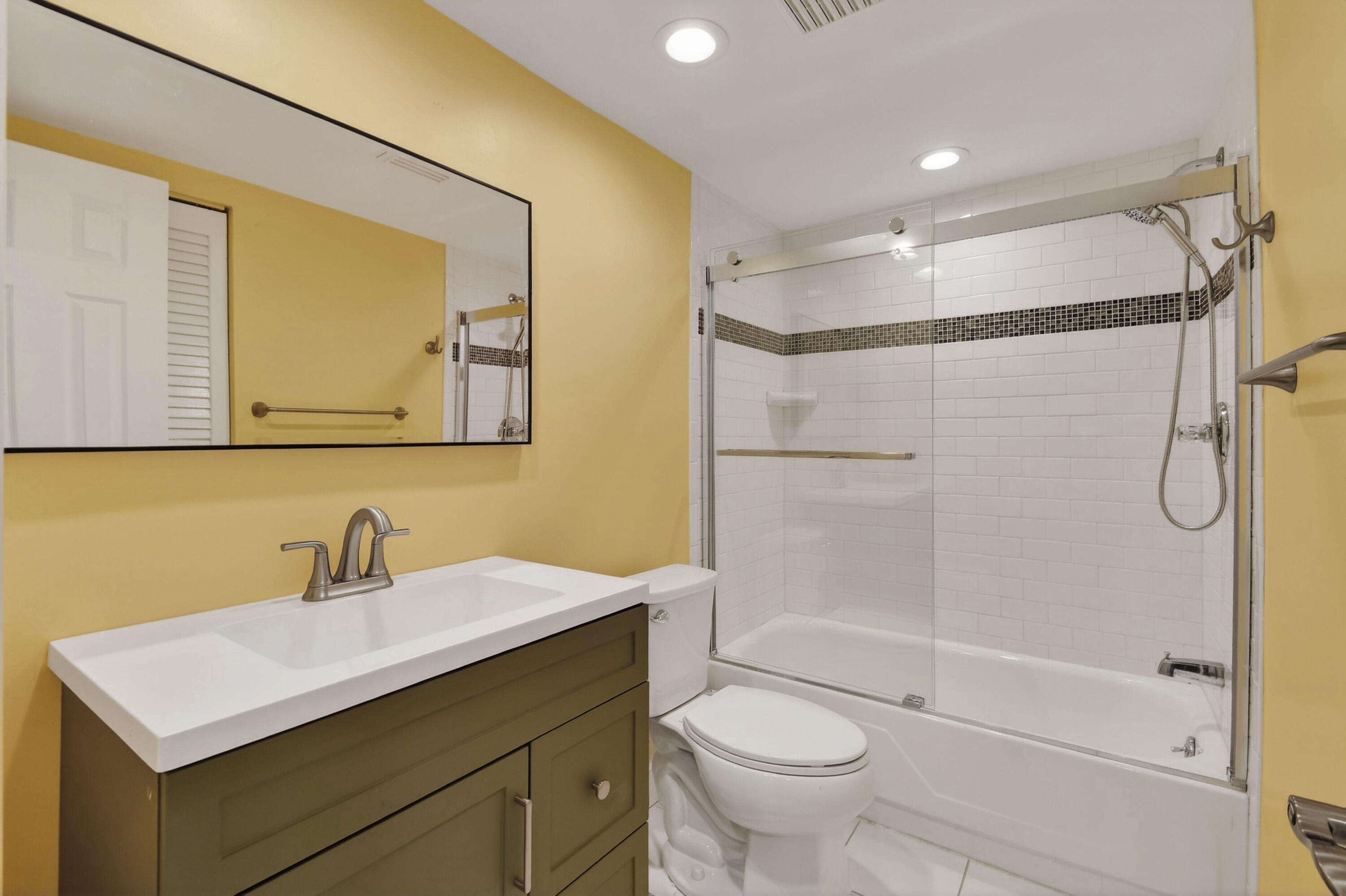11521 Landing Place E1 Property Photo 20