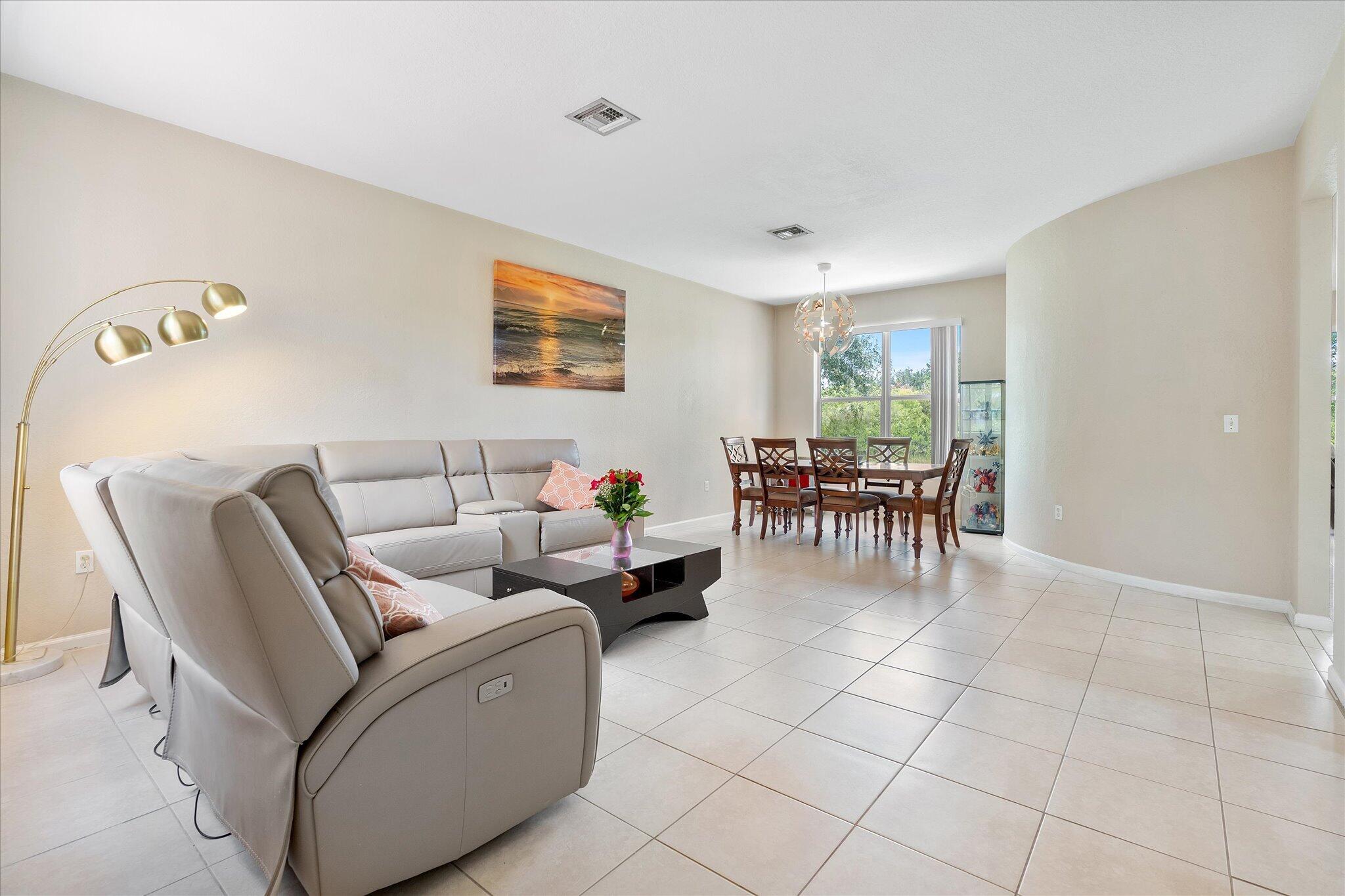 16385 Sw 27th Street Property Photo 2