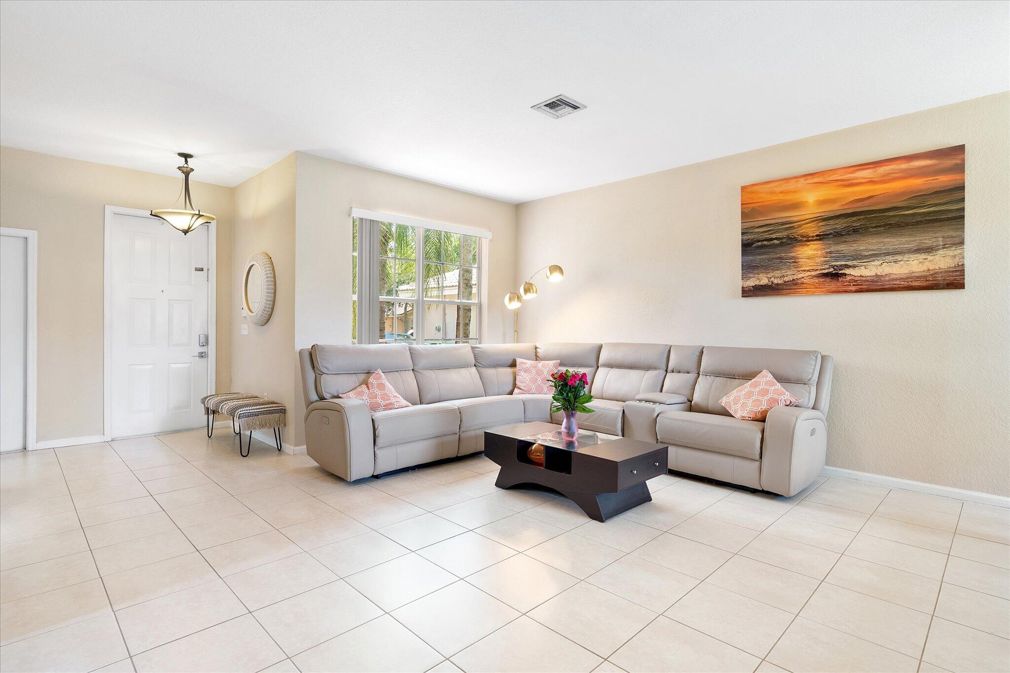 16385 Sw 27th Street Property Photo 4