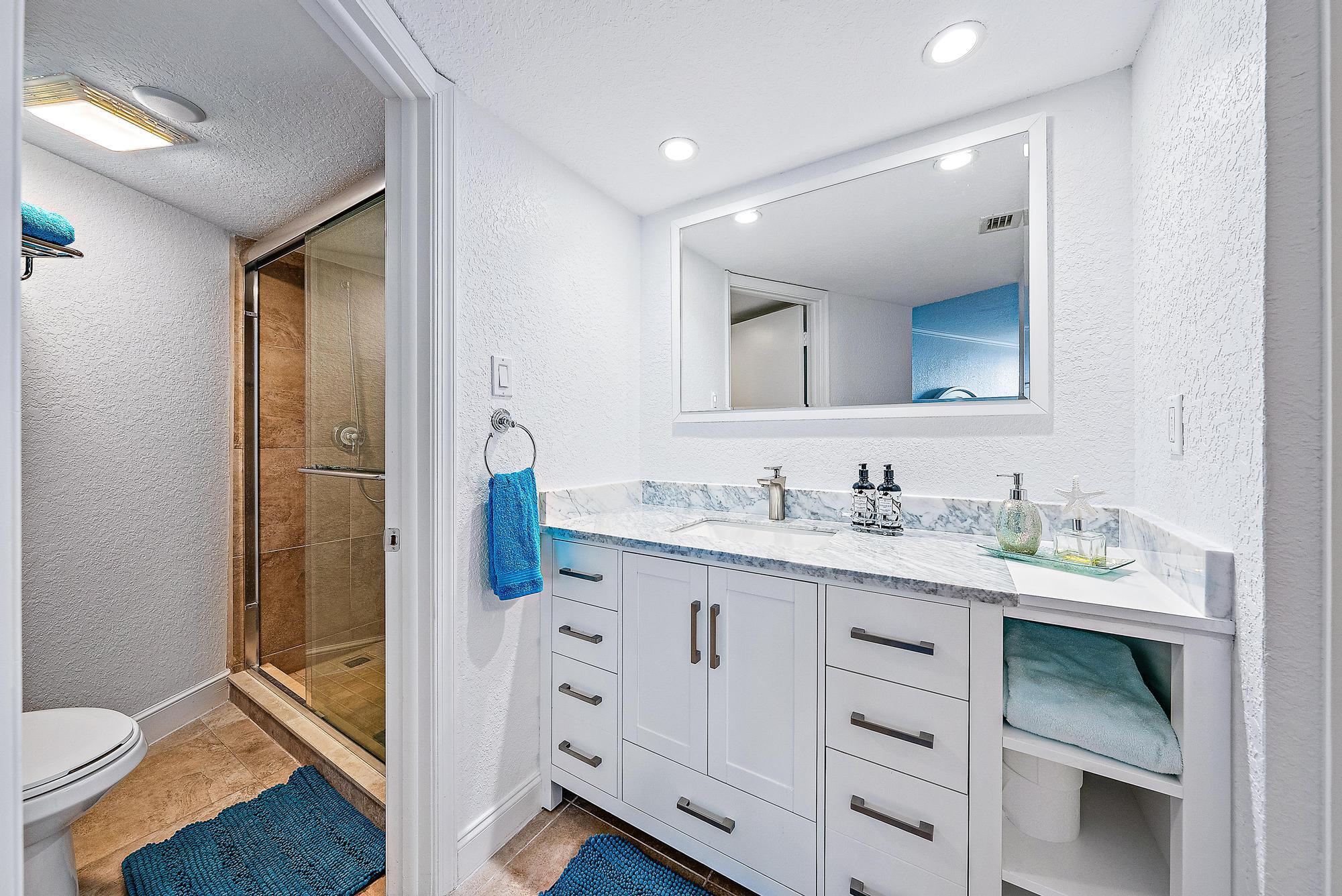 5420 N Ocean Drive 305 Property Photo 12