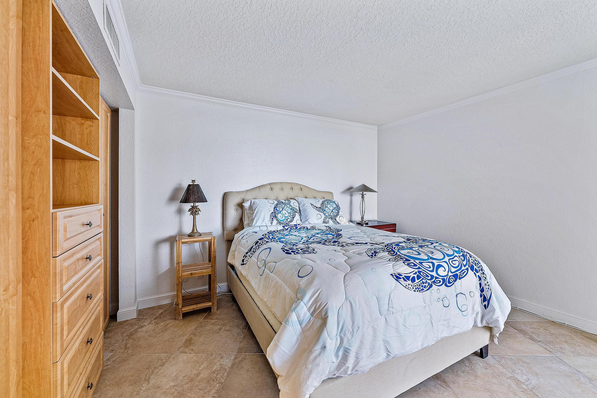 5420 N Ocean Drive 305 Property Photo 13