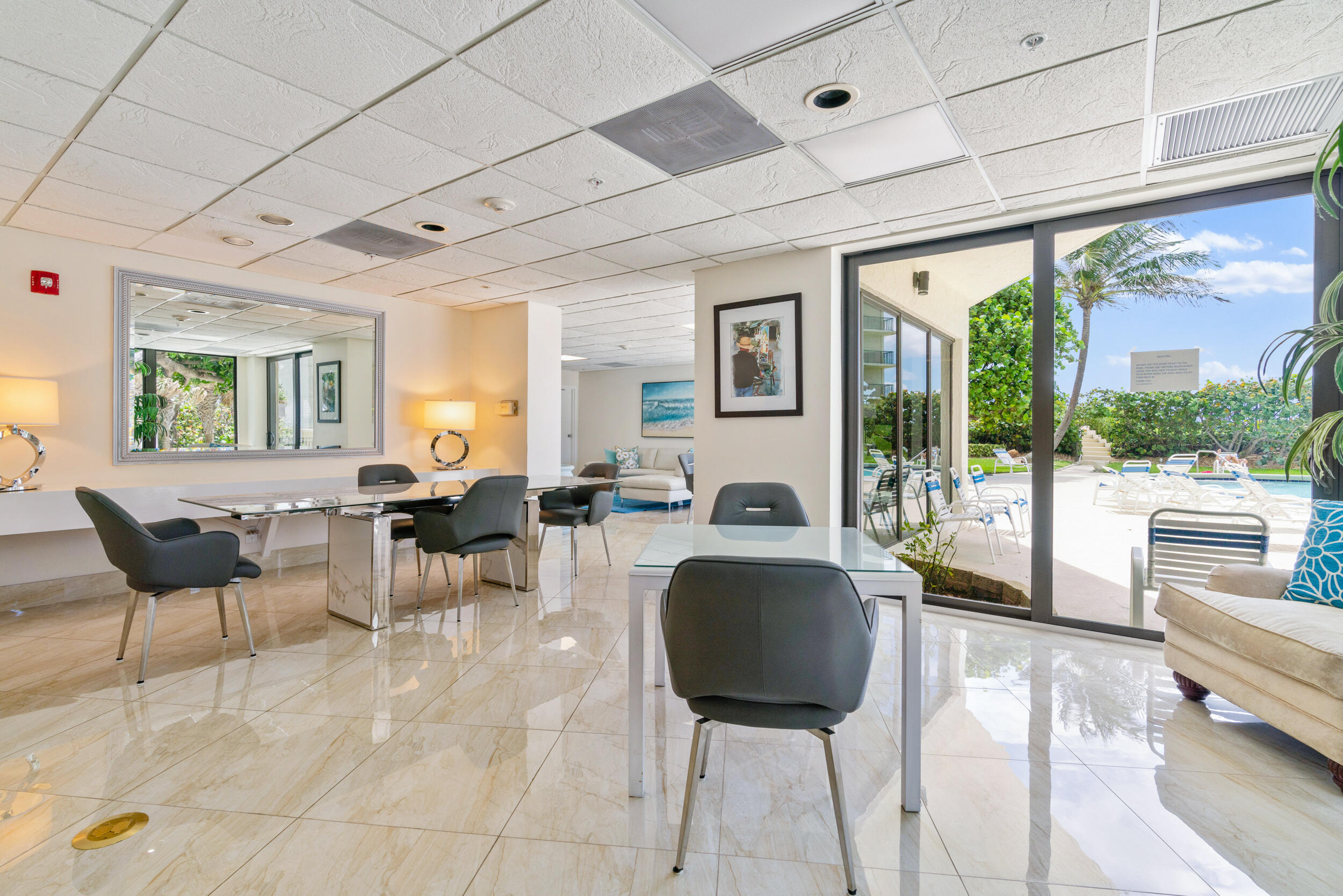 5420 N Ocean Drive 305 Property Photo 17
