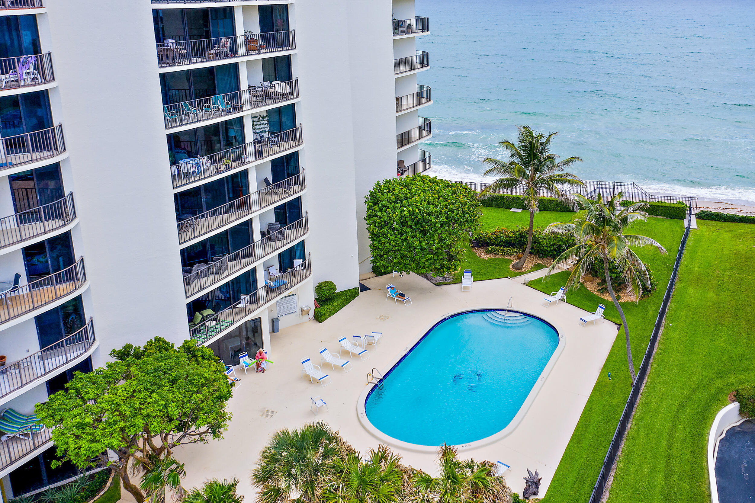 5420 N Ocean Drive 305 Property Photo 20