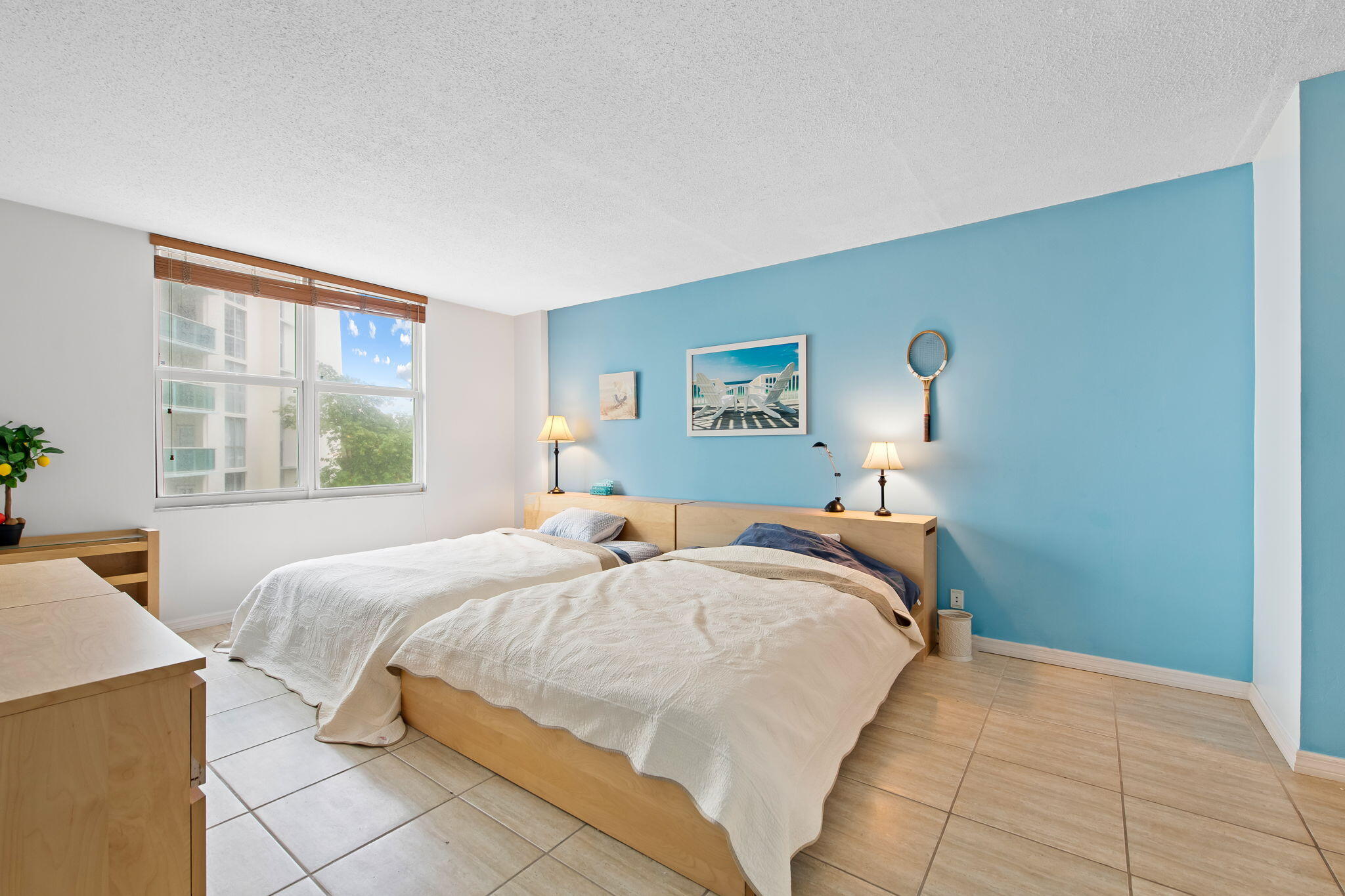 3725 S Ocean Drive 420 Property Photo 9