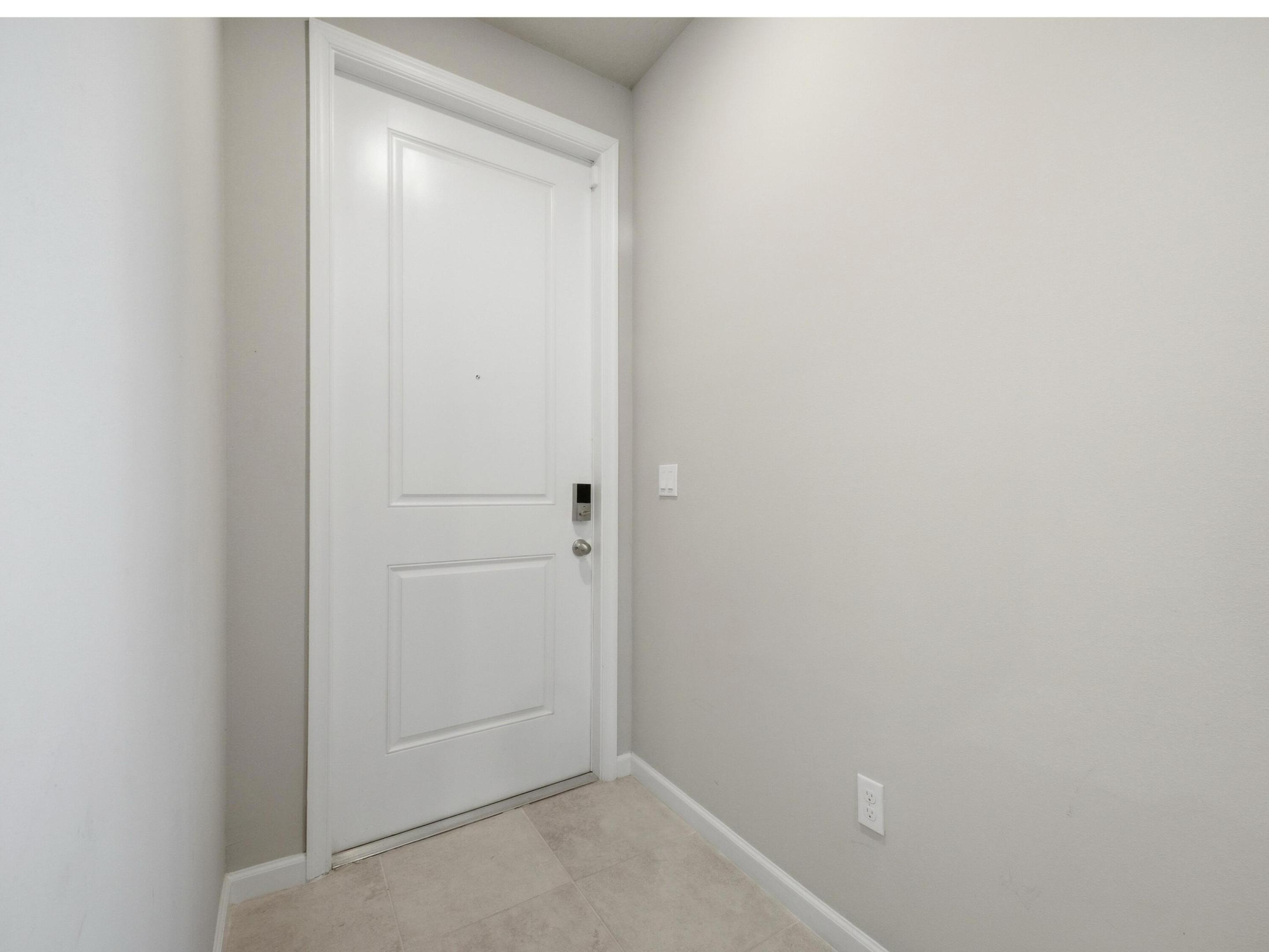 5720 Mentmore Drive Property Photo 4