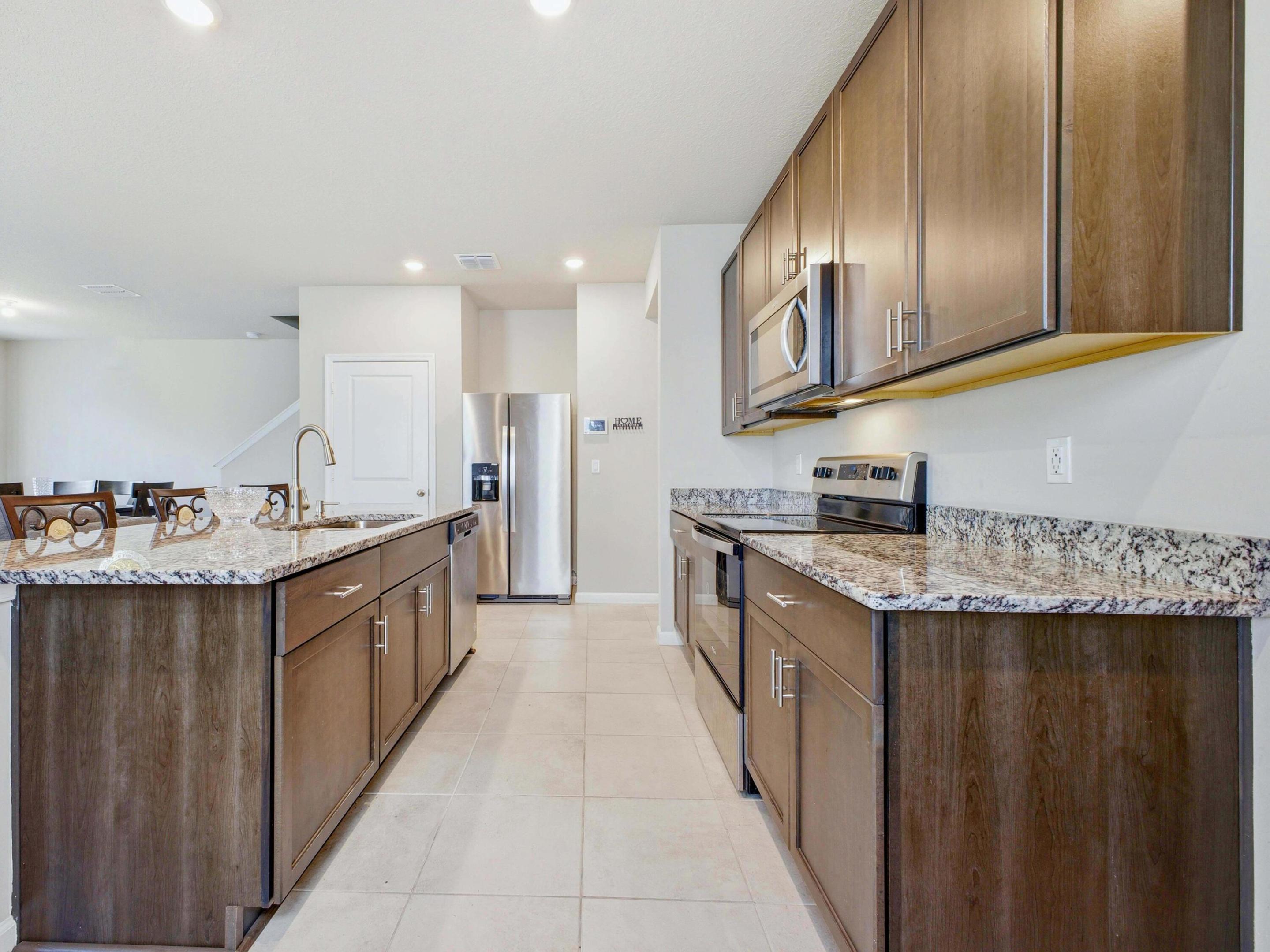5720 Mentmore Drive Property Photo 8