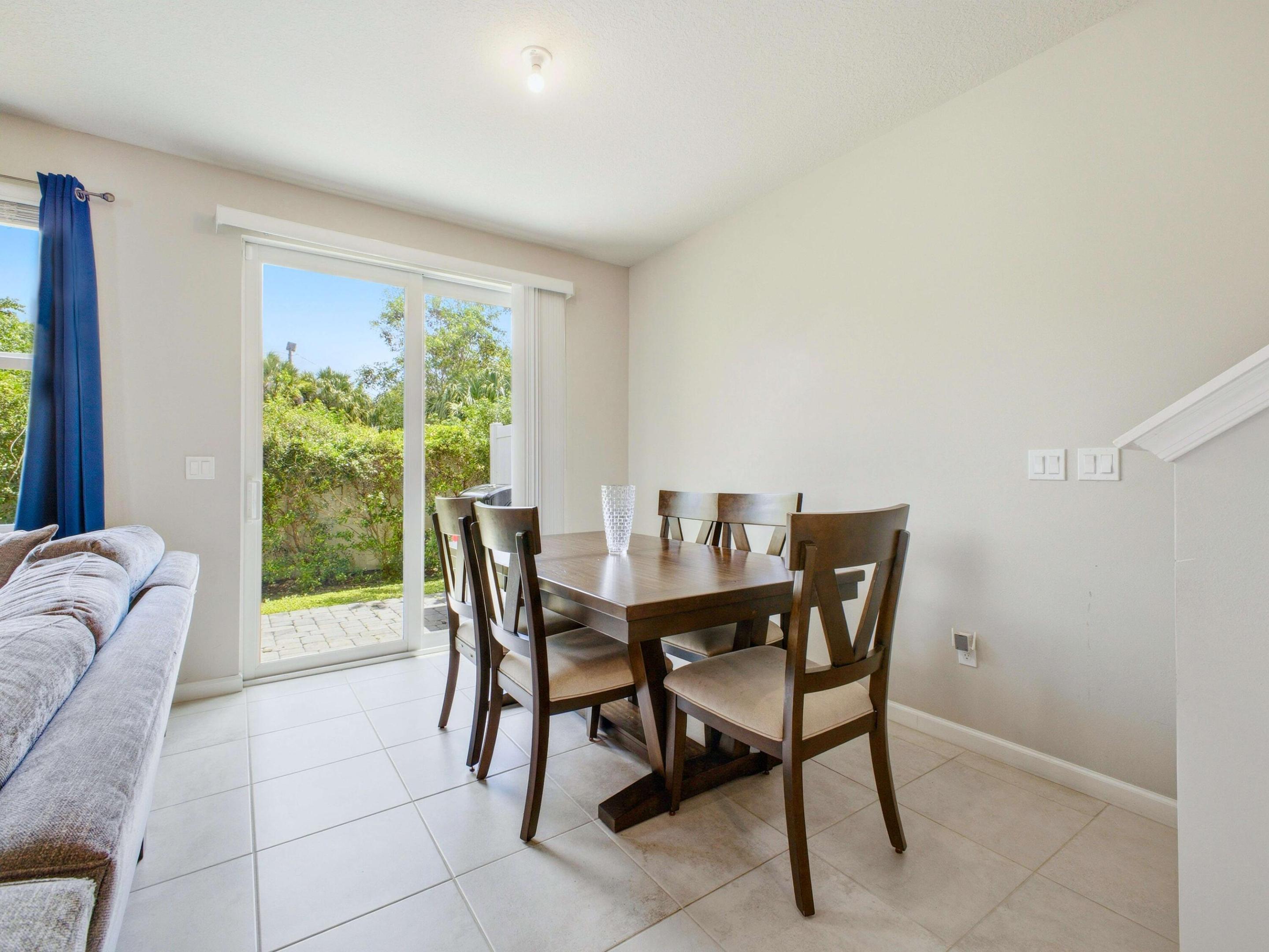 5720 Mentmore Drive Property Photo 14