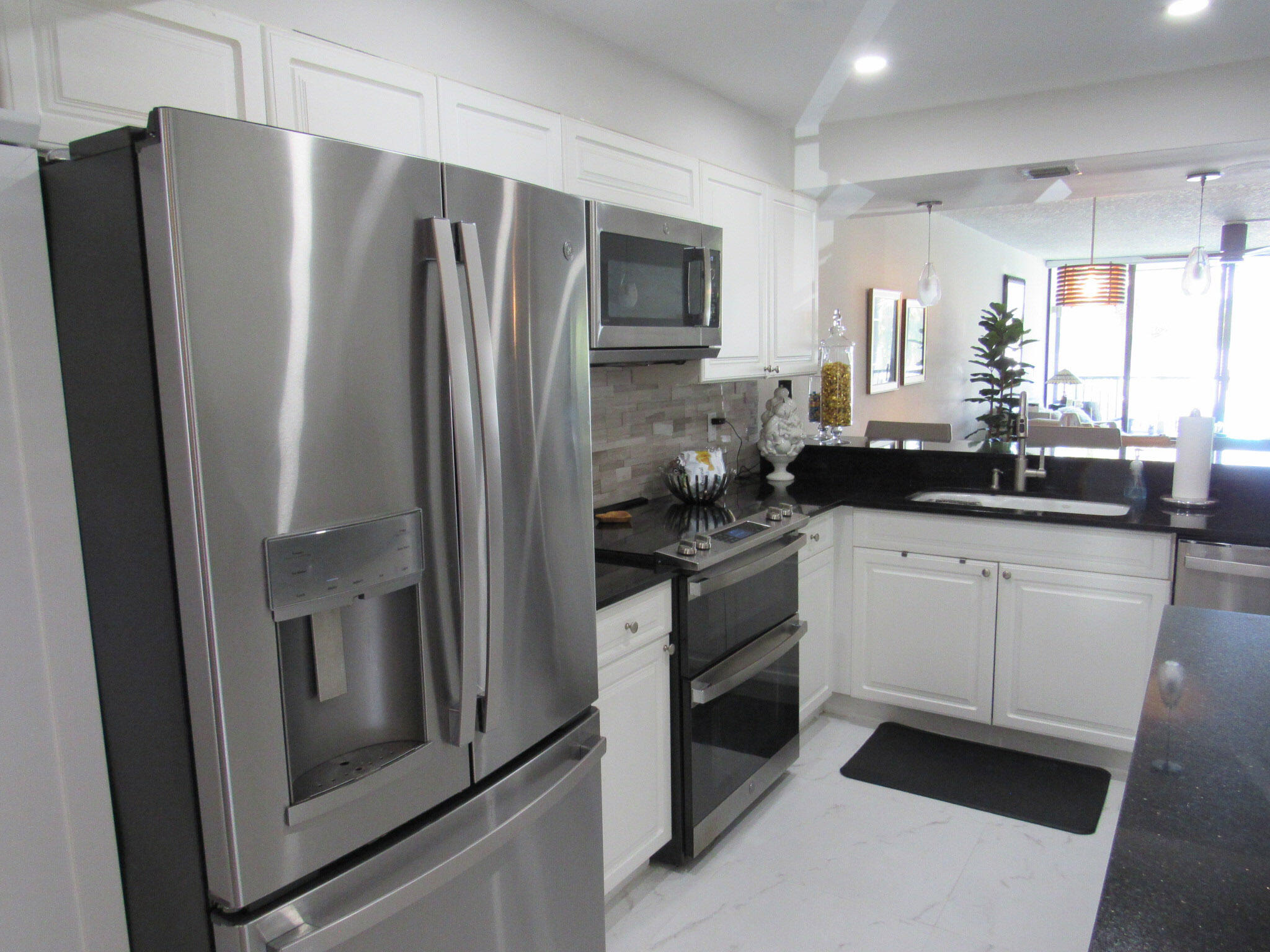 21 Royal Palm Way 2020 Property Photo 6