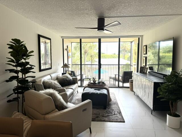 21 Royal Palm Way 2020 Property Photo 15