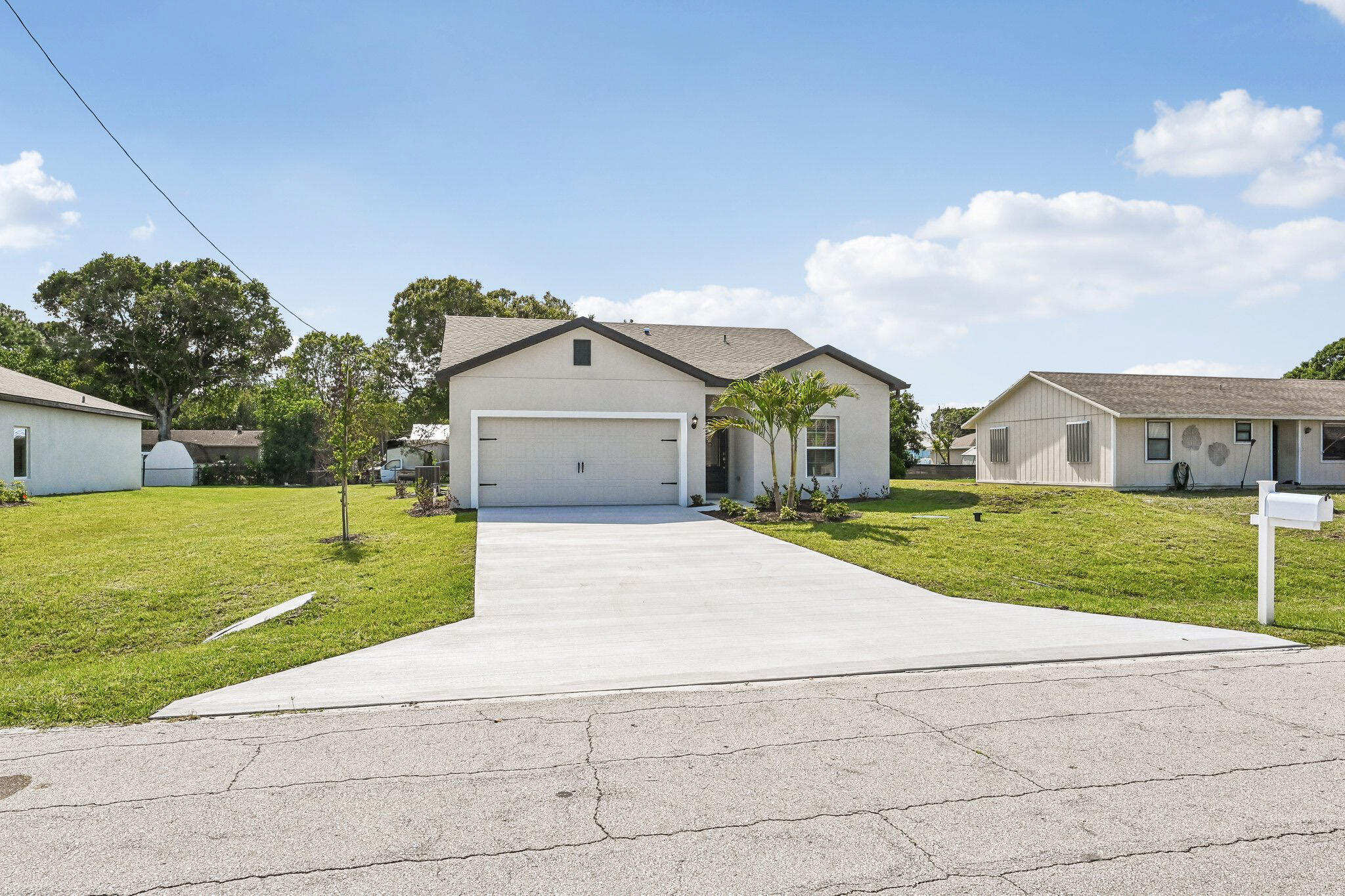 5808 Sunset Boulevard Property Photo 4