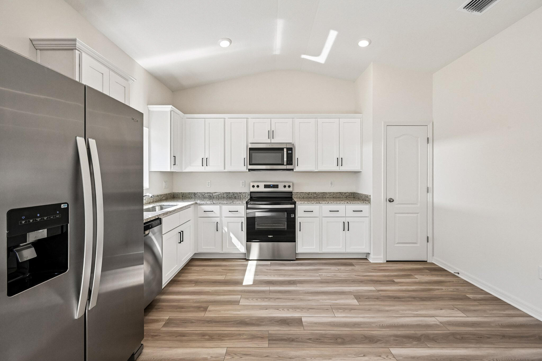 5808 Sunset Boulevard Property Photo 16