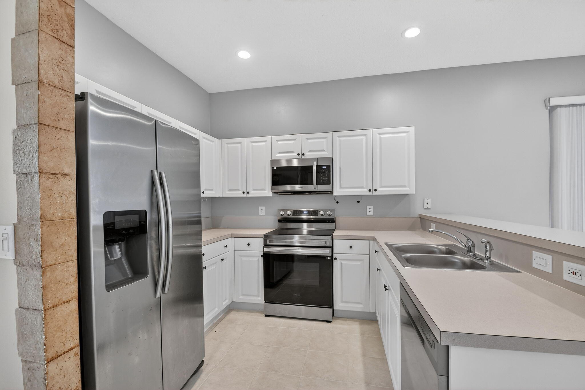 1856 Capeside Circle Property Photo 11