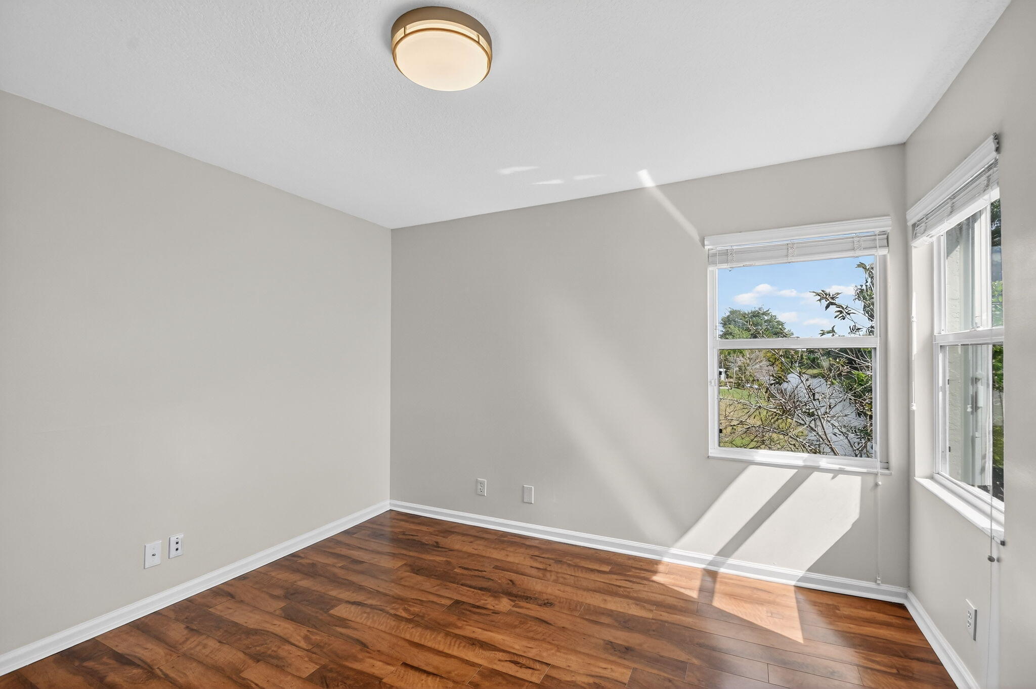 1856 Capeside Circle Property Photo 32