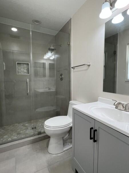 239 Leland Lane Property Photo 7
