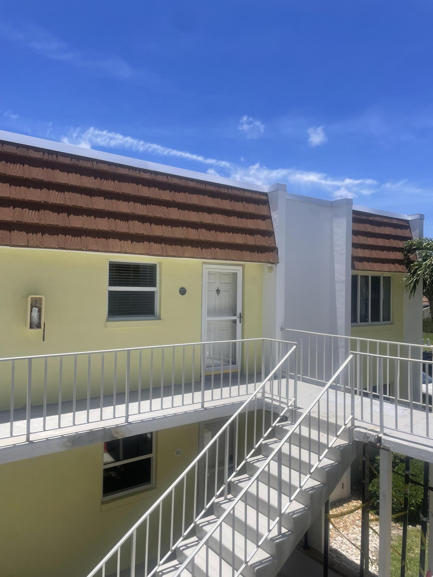 1309 Bayshore Drive 203 Property Photo 6