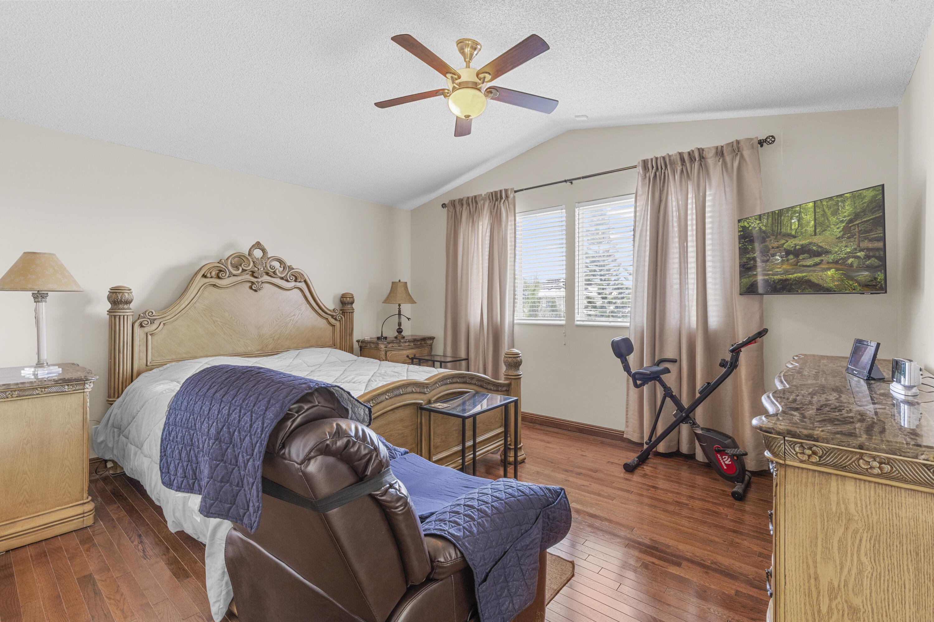 907 Stanton Drive Property Photo 11