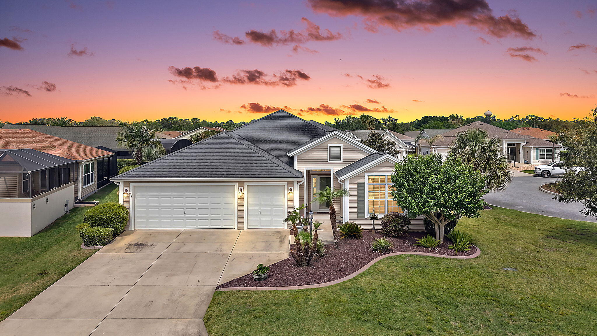 3746 New Moon Avenue Property Photo 1