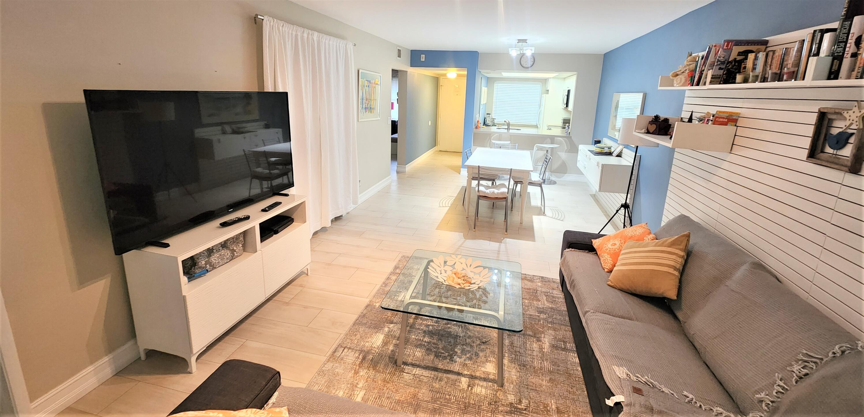 600 Egret Circle 7201 Property Photo 2
