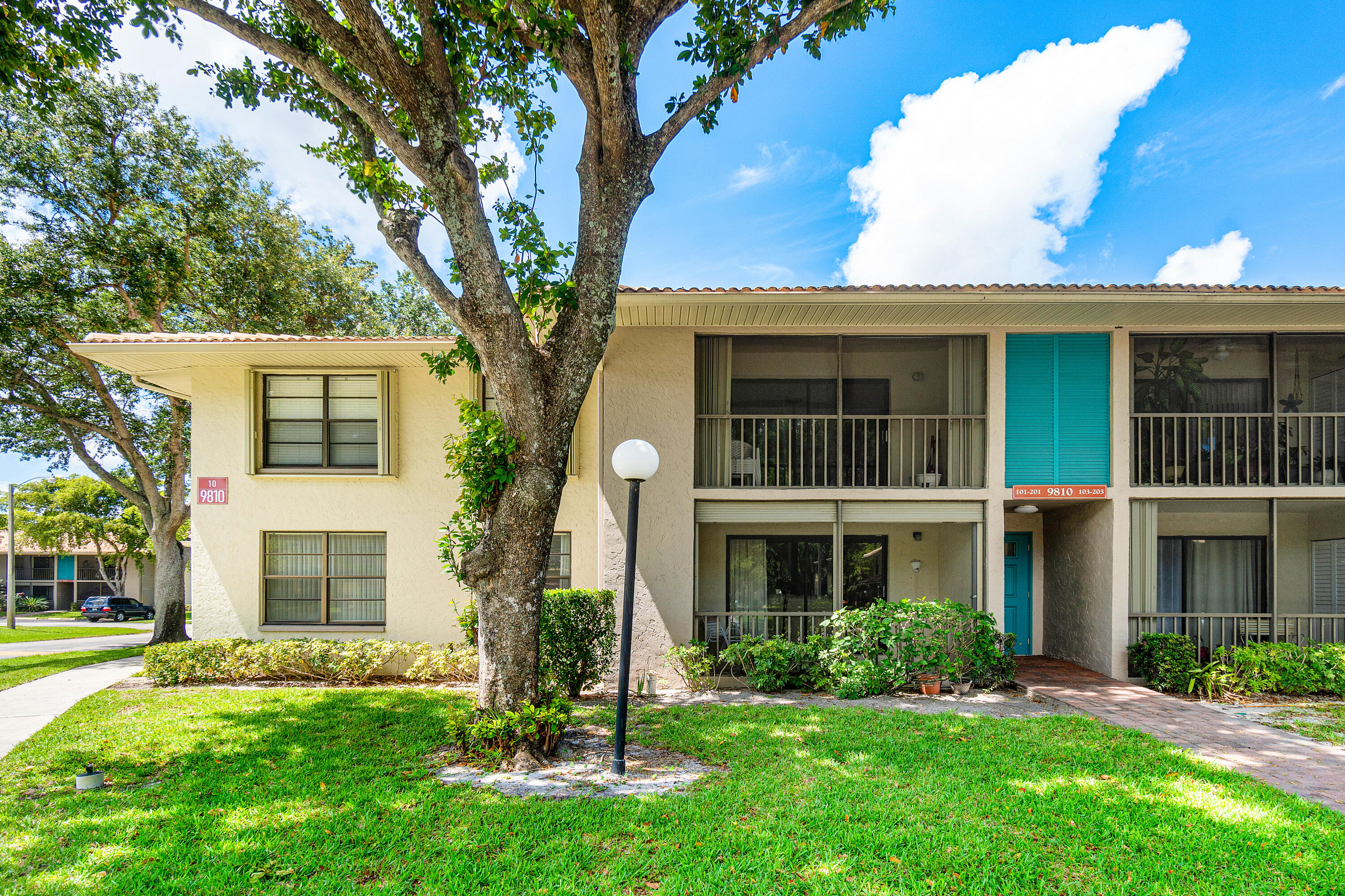 9810 Pineapple Tree Drive 101 Property Photo 2
