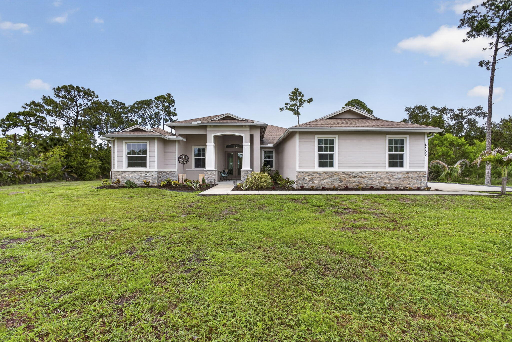17145 Hamlin Boulevard Property Photo 1