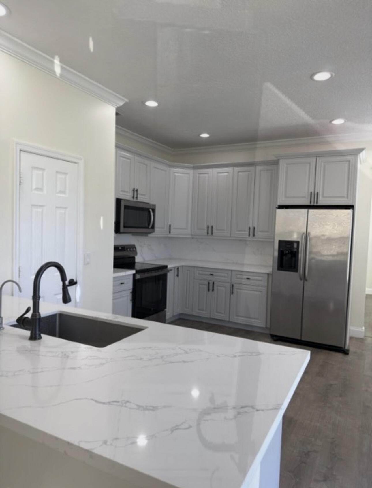 22057 Palm Grass Drive Property Photo 7