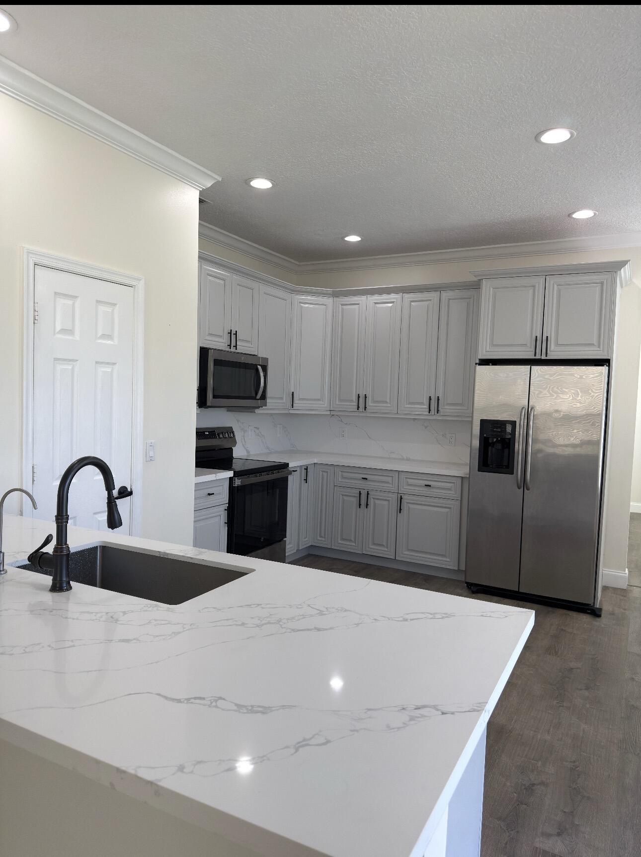 22057 Palm Grass Drive Property Photo 11