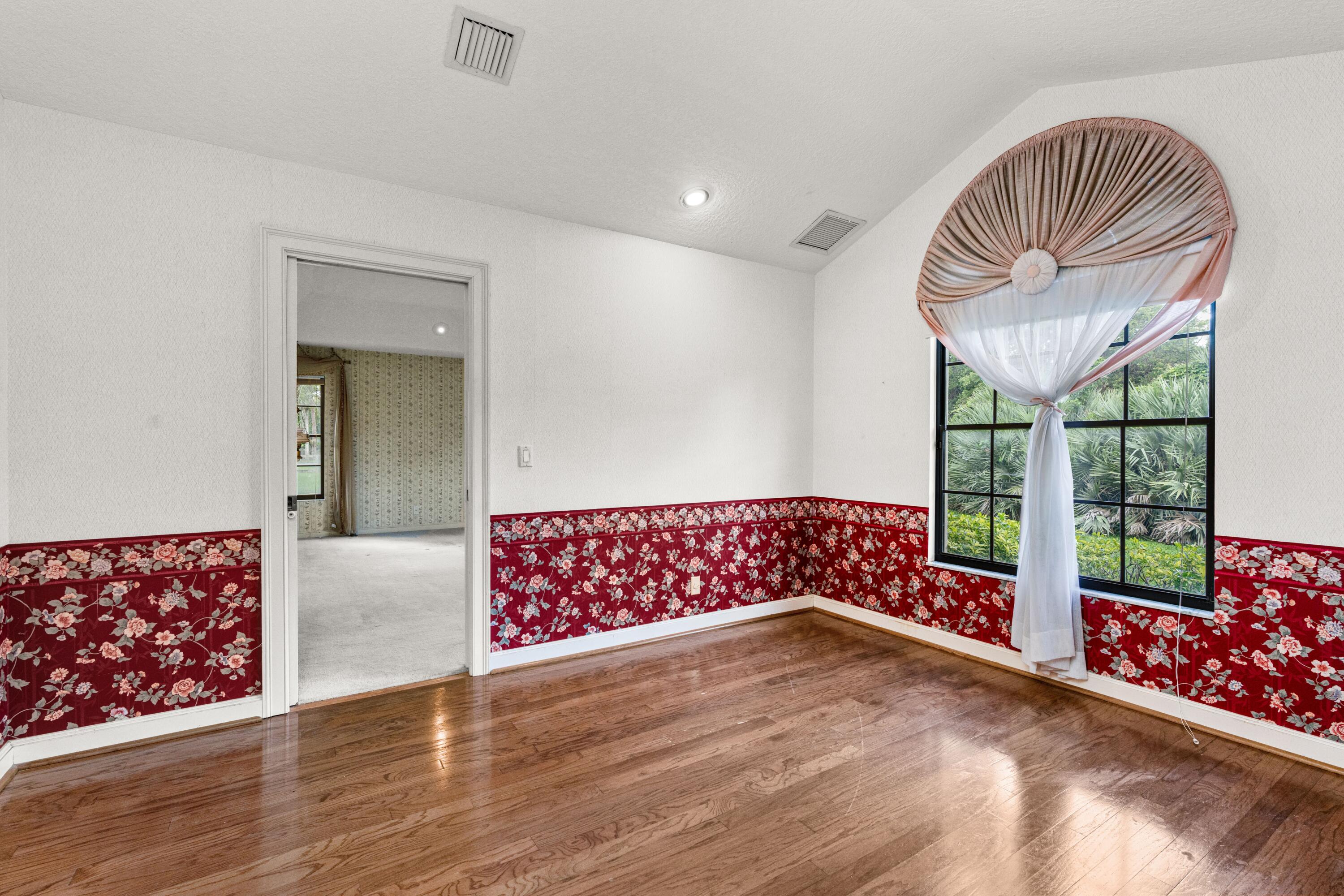 3693 Valley Park Way Property Photo 7