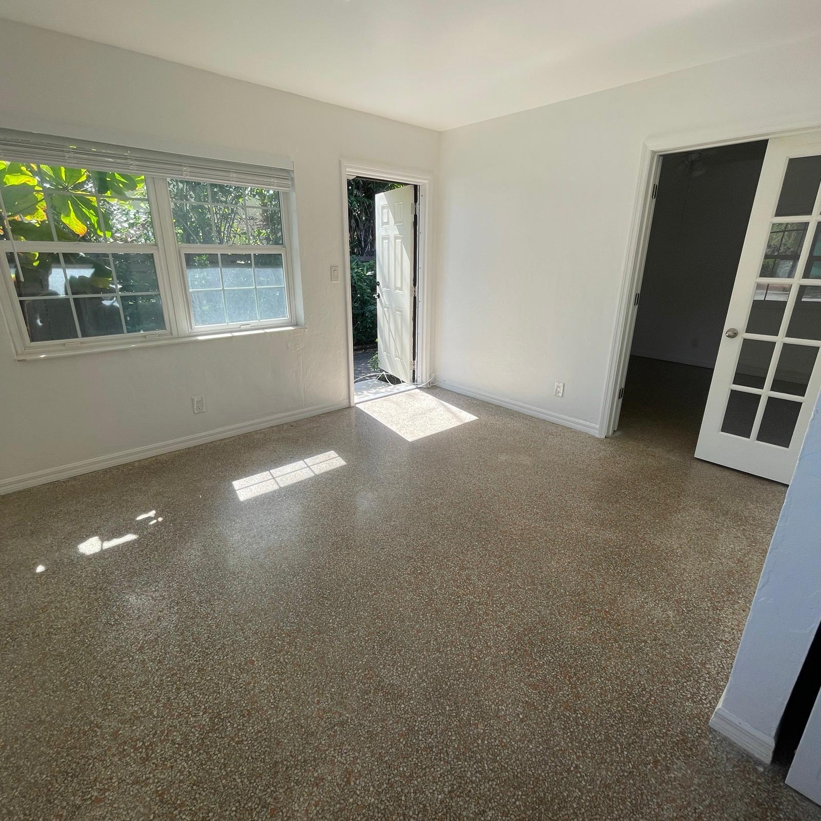 1429 N Andrews Avenue Property Photo 4