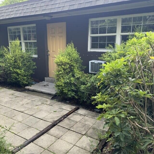 1429 N Andrews Avenue Property Photo 7