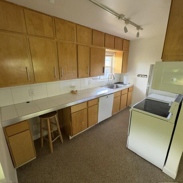 1429 N Andrews Avenue Property Photo 8