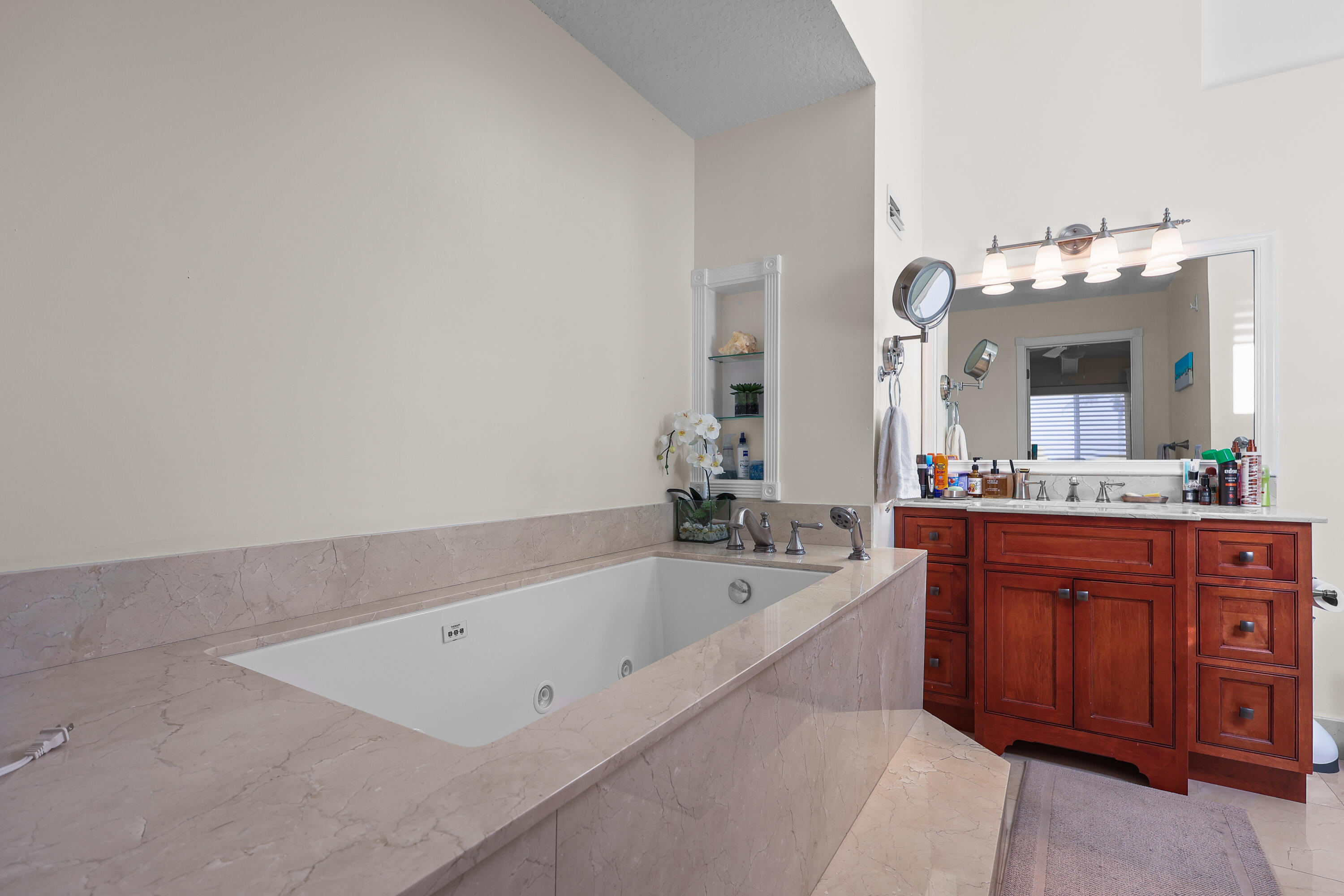 250 S Ocean Boulevard 254 Property Photo 11