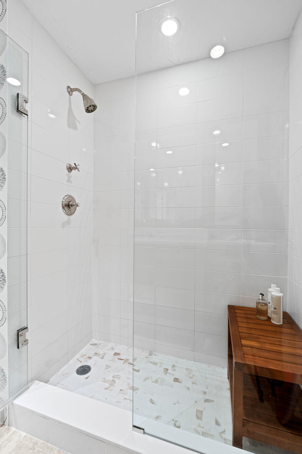 315 S Lake Drive 3d Property Photo 9