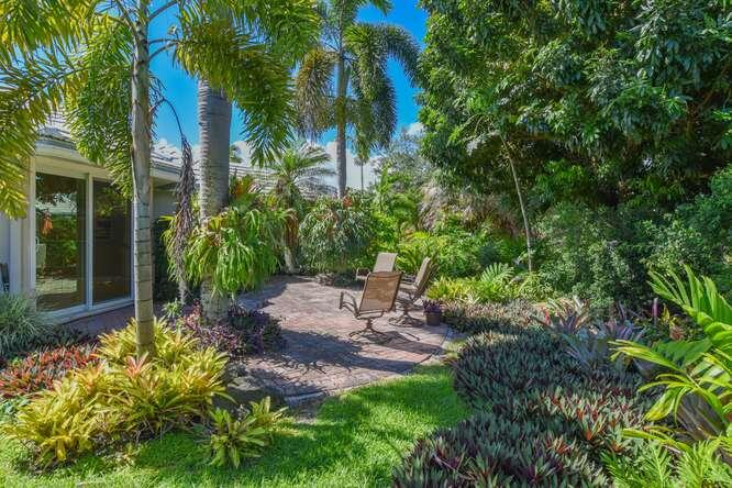 437 French Royale Circle Property Photo 9