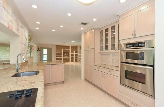 437 French Royale Circle Property Photo 23