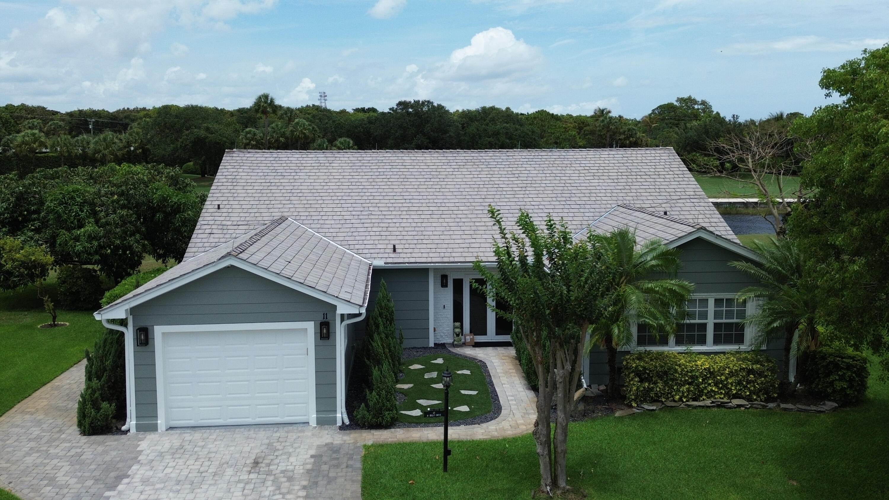 11 Holly Drive Property Photo 1