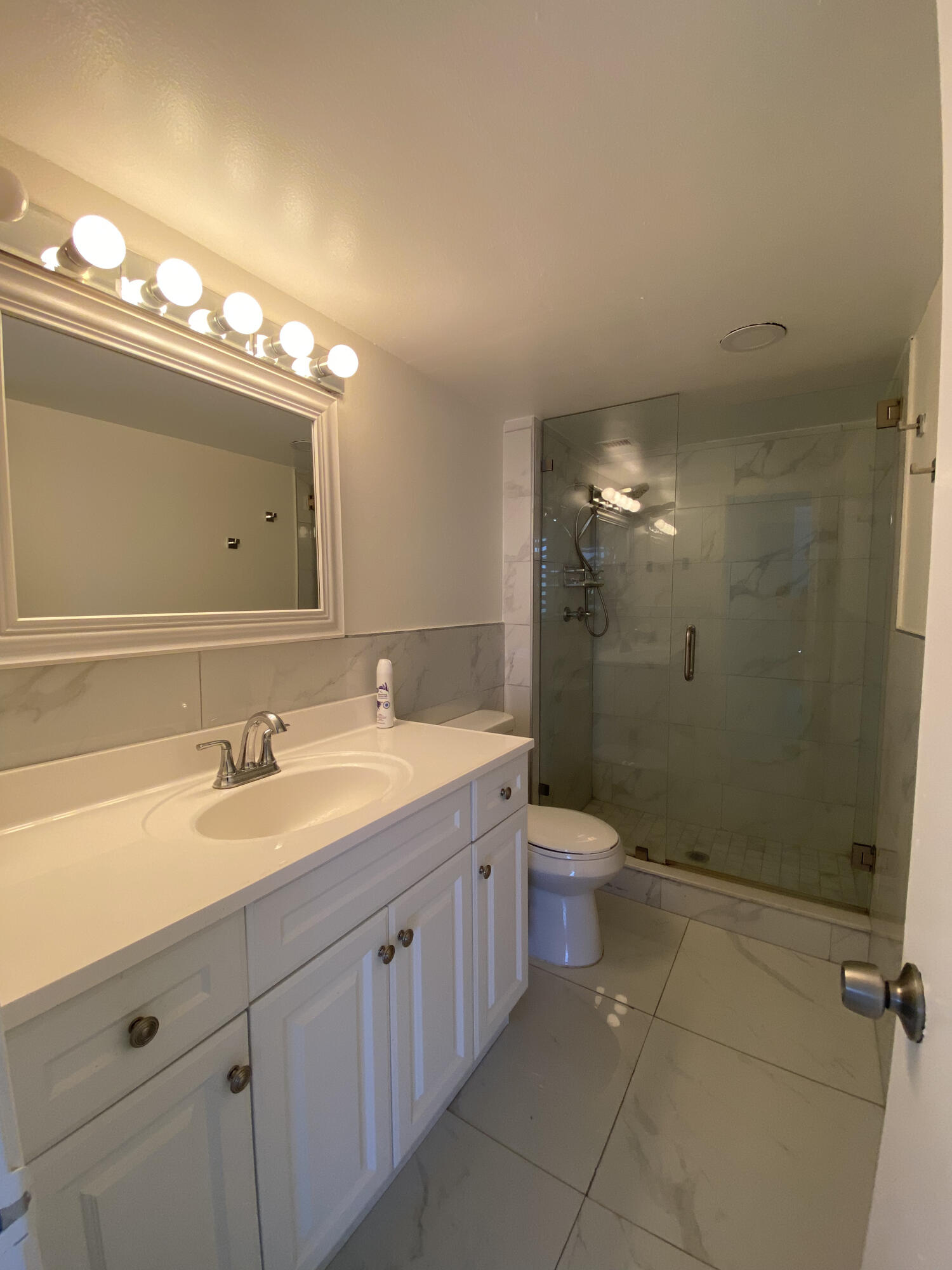 7001 Environ Boulevard 403 Property Photo 6