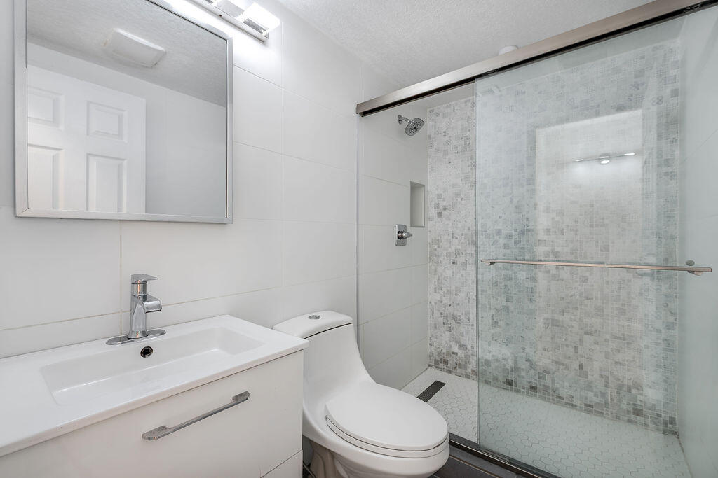 8050 Severn Drive C Property Photo 14