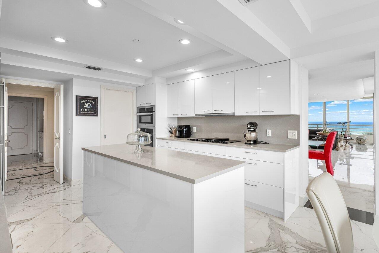 4201 N Ocean Boulevard 1801 Property Photo 10