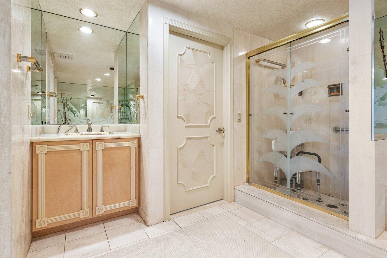 4201 N Ocean Boulevard 1801 Property Photo 20