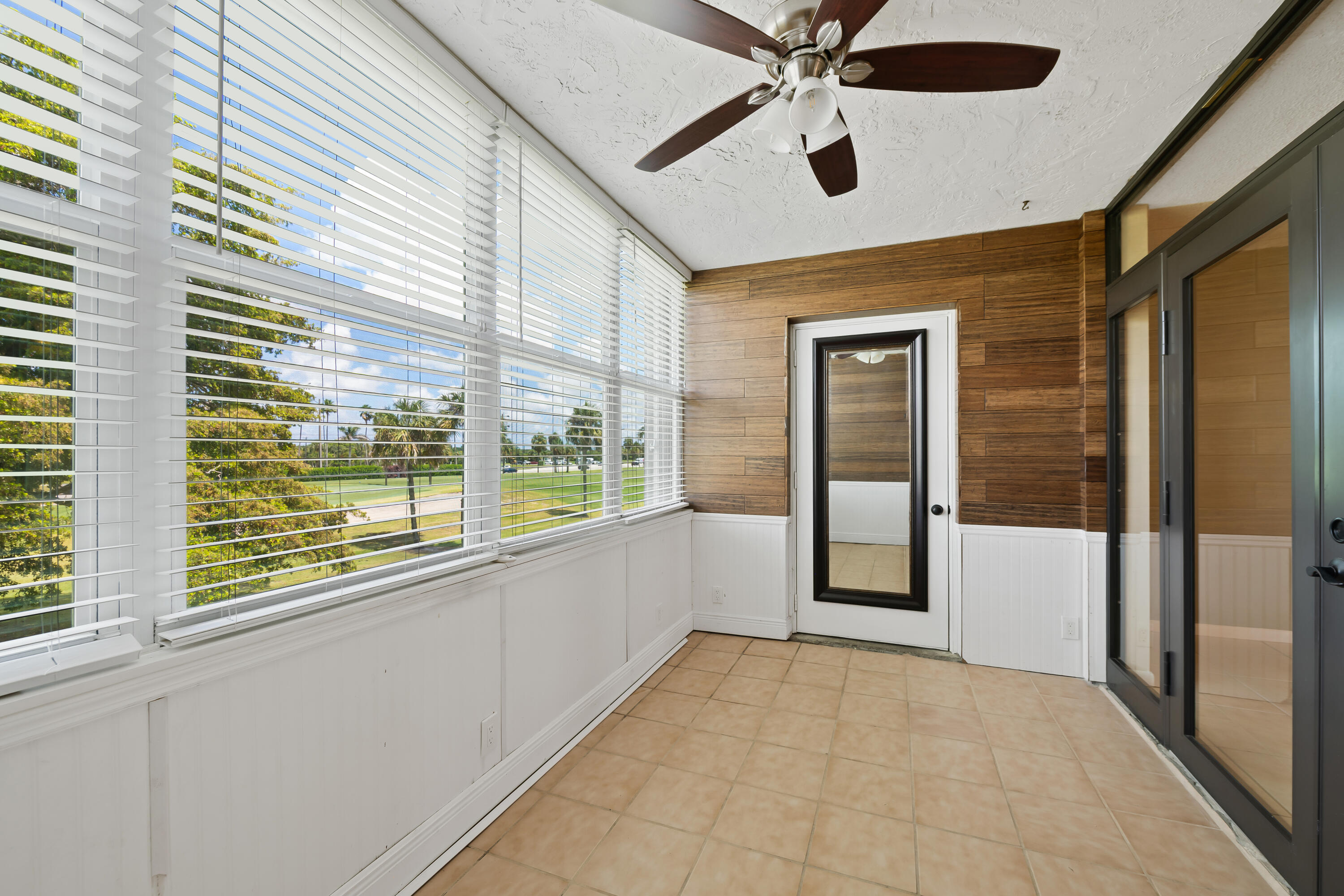 7350 Nw 18th Street 207 Property Photo 4