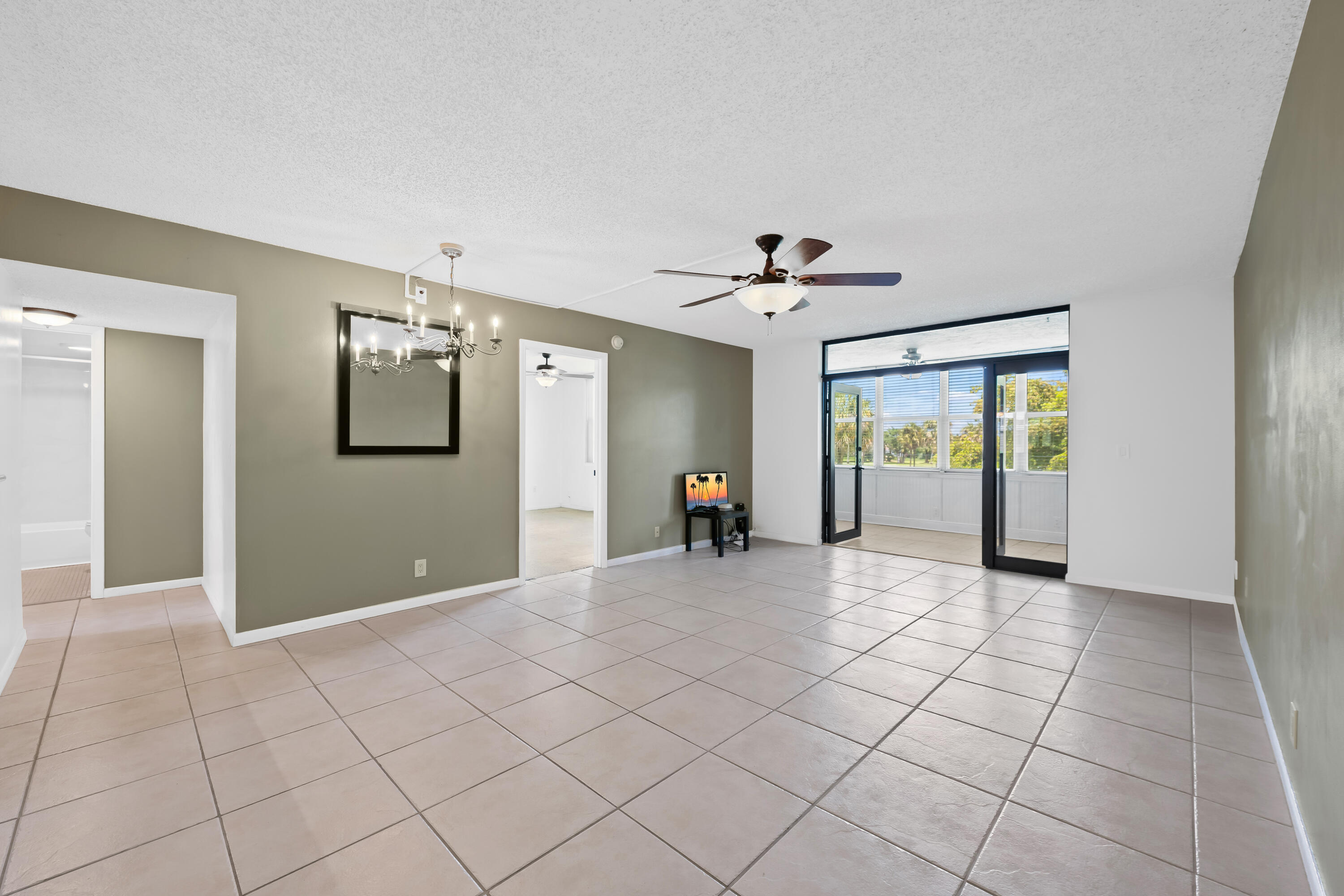 7350 Nw 18th Street 207 Property Photo 13