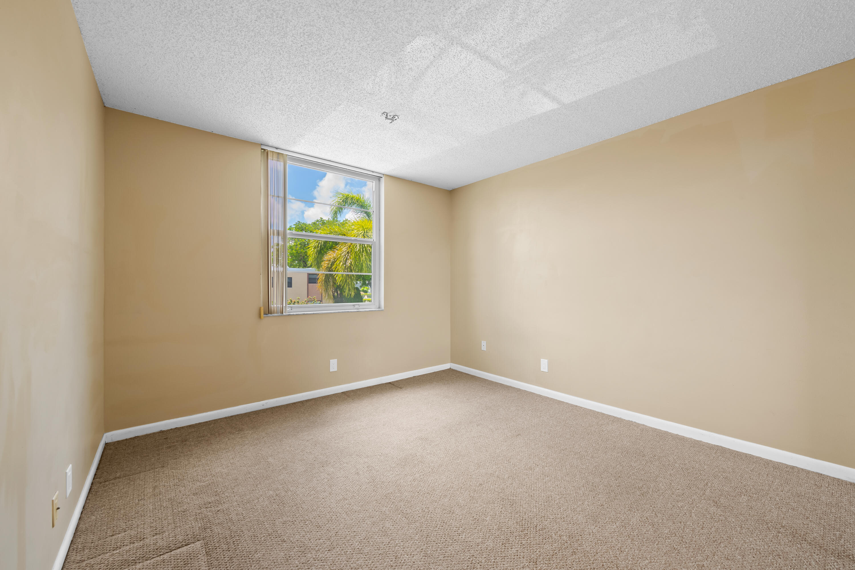 7350 Nw 18th Street 207 Property Photo 26
