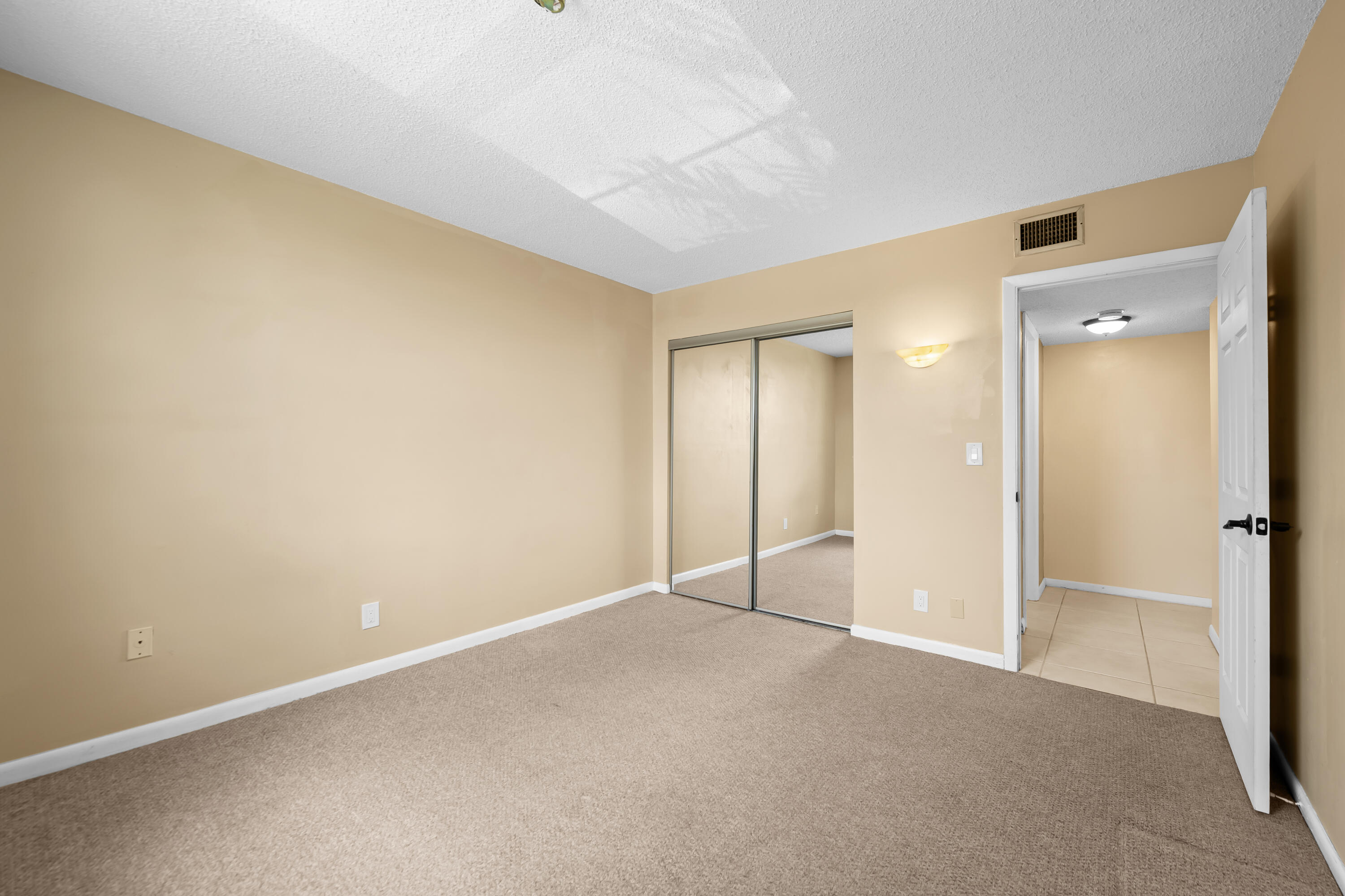 7350 Nw 18th Street 207 Property Photo 27