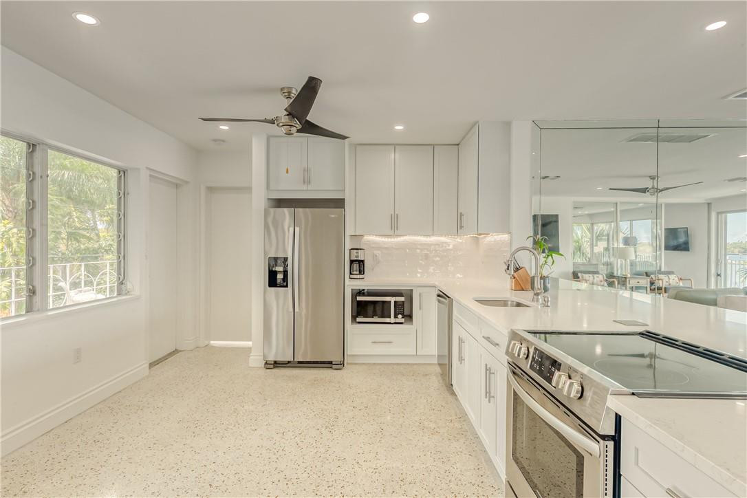 2717 Yacht Club Boulevard 6e Property Photo 5