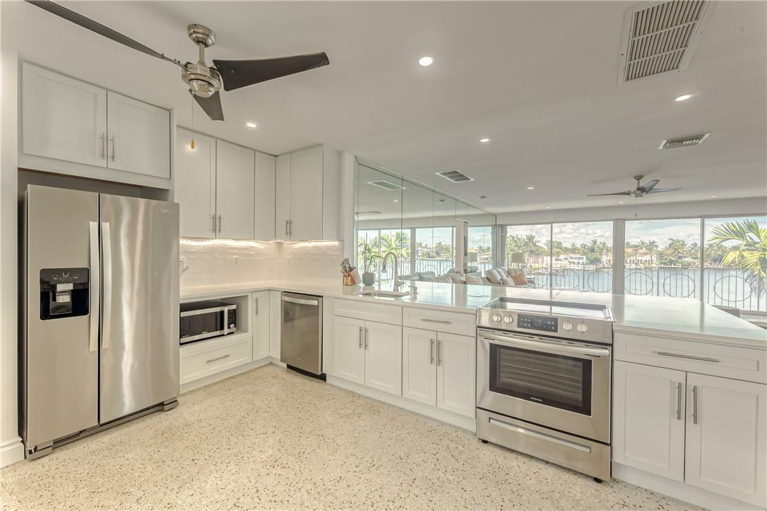 2717 Yacht Club Boulevard 6e Property Photo 6