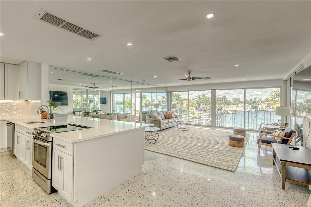 2717 Yacht Club Boulevard 6e Property Photo 8