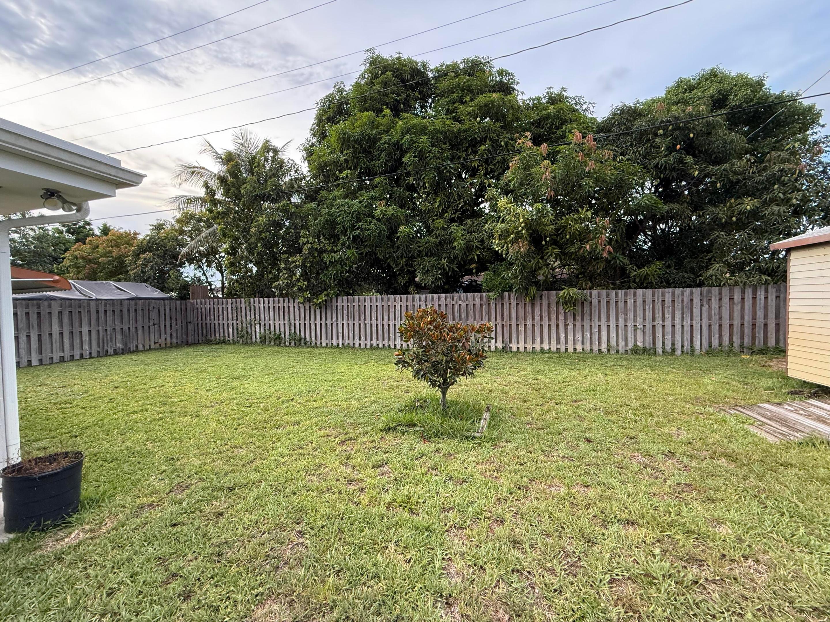 817 Elm Road Property Photo 3