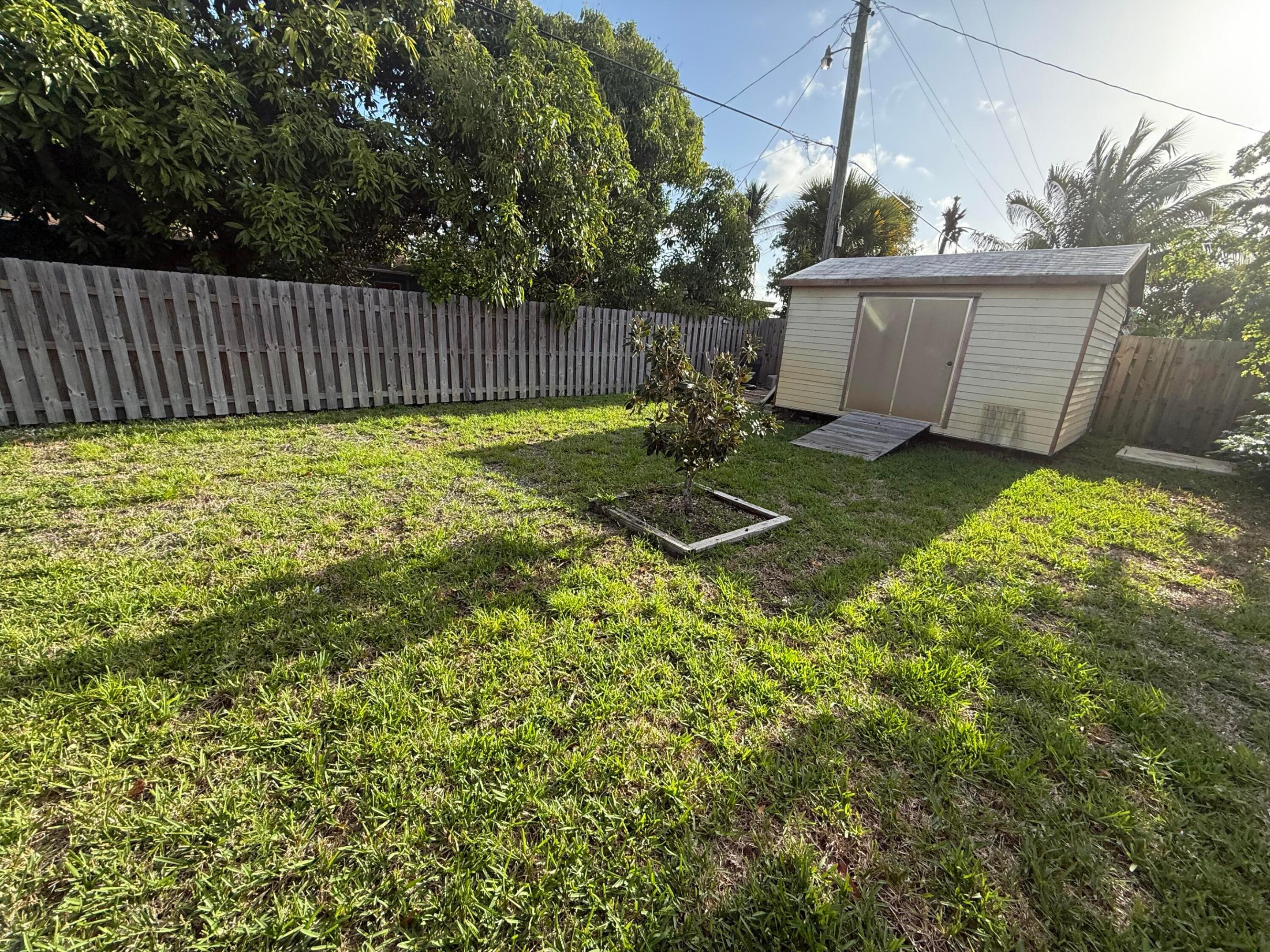 817 Elm Road Property Photo 14
