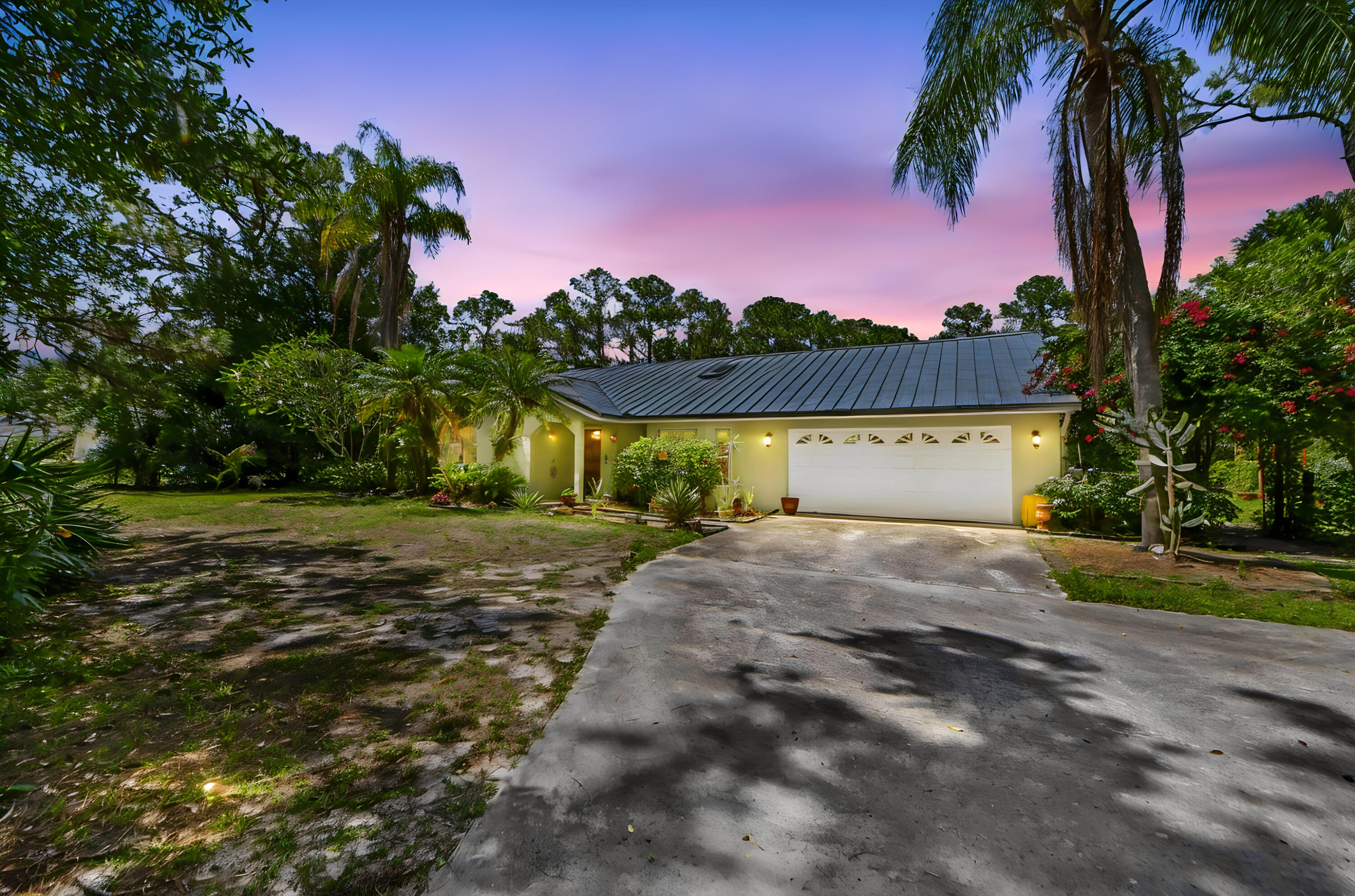 12369 157th Street N Property Photo 1