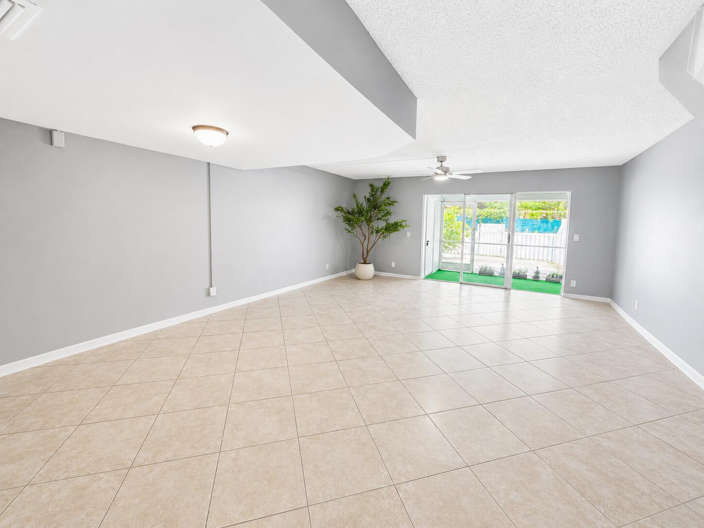 222 Foxtail Drive E Property Photo 4